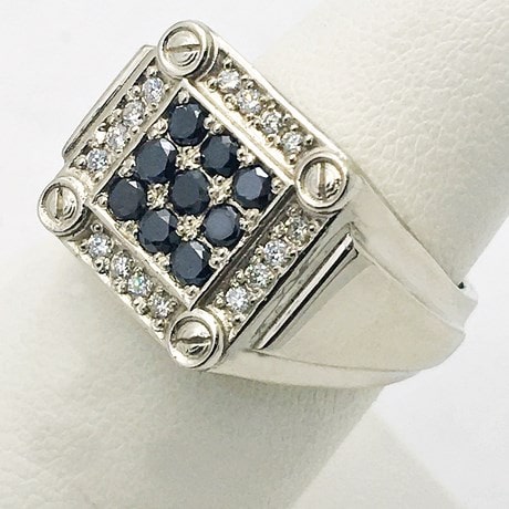 Or blanc 18 carats - Diamants noirs et blancs